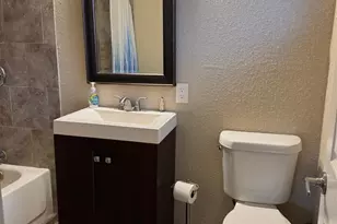 907 Elizabeth Blvd, Granbury, TX 76048 - Photo 28