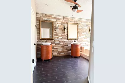 7108 Royal Gate Drive, Arlington, TX 76016 - Photo 16