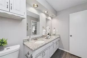 1930 Vista Oaks Dr, Carrollton, TX 75007 - Photo 12