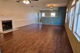 1513 Breeze Ln, Little Elm, TX 75068 - Photo 4