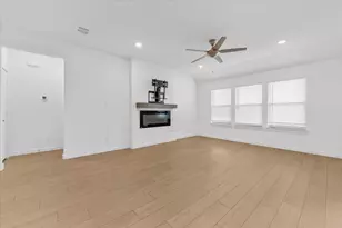 3709 Palo Pinto Dr, Farmersville, TX 75442 - Photo 2