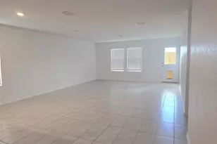 14017 Ilderton St, Pilot Point, TX 76258 - Photo 4