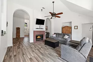 7 Equestrian Ct, Mansfield, TX 76063 - Photo 18