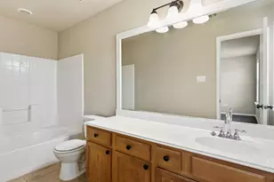 10713 Many Oaks Dr, Fort Worth, TX 76140 - Photo 6