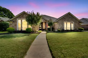 2616 Brookwood Dr, Mansfield, TX 76063 - Photo 2