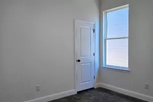 605 N Getzendaner St, Waxahachie, TX 75165 - Photo 6