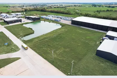 1125 Jc Lane, Pilot Point, TX 76258 - Photo 4