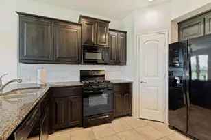 461 Creek Terrace Dr, Saginaw, TX 76131 - Photo 8