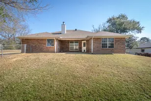 103 Lyle St, Gladewater, TX 75647 - Photo 26