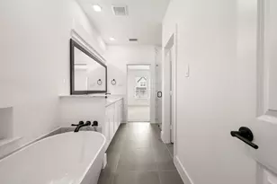 405 Newpark Blvd, DeSoto, TX 75115 - Photo 18