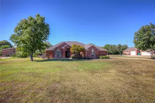 1157 Zajic Dr, Terrell, TX 75160 - Photo 2