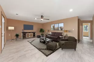 4222 Terri Lee Ln, Granbury, TX 76048 - Photo 8