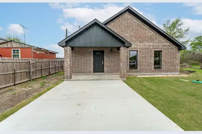 4222 Terri Lee Lane, Granbury, TX 76048 - Photo 2