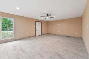 4222 Terri Lee Ln, Granbury, TX 76048 - Photo 10