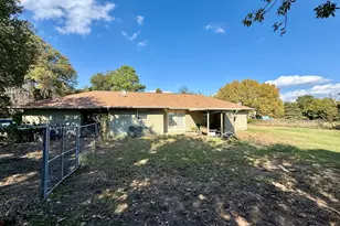 2001 Wood Trail, Azle, TX 76020 - Photo 8