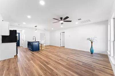 326 Brownlee, Dallas, TX 75224 - Photo 6