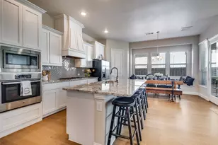 2706 Point Vista Dr, Lewisville, TX 75067 - Photo 8