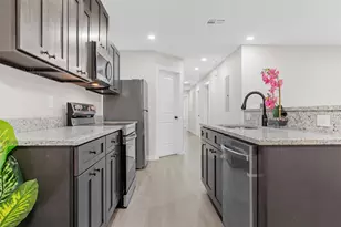 1105 N 11th St, Waco, TX 76707 - Photo 8