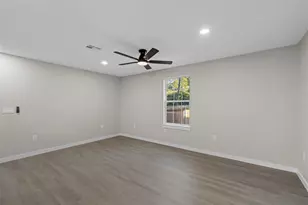 1105 N 11th St, Waco, TX 76707 - Photo 16