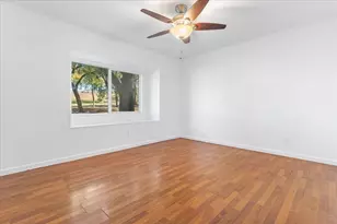 5720 Meadow Wood Ln, Fort Worth, TX 76112 - Photo 12