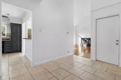 5720 Meadow Wood Lane, Fort Worth, TX 76112 - Photo 4