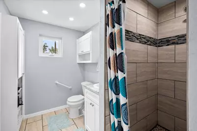 419 Sky Harbour Court, Granbury, TX 76049 - Photo 32