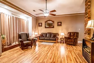 3903 Frisco Cir, Granbury, TX 76048 - Photo 20