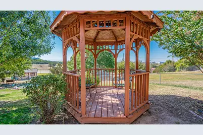 3903 Frisco Circle, Granbury, TX 76048 - Photo 10