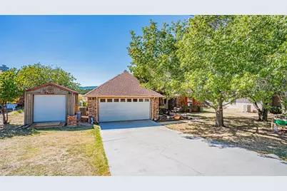 3903 Frisco Circle, Granbury, TX 76048 - Photo 6