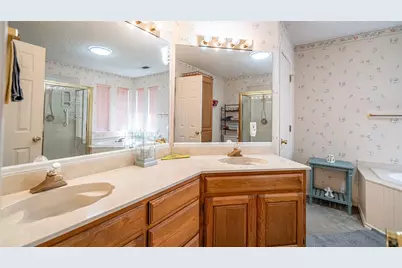 3903 Frisco Circle, Granbury, TX 76048 - Photo 30