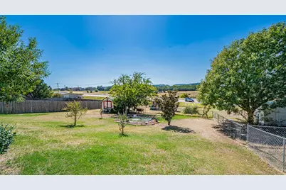 3903 Frisco Circle, Granbury, TX 76048 - Photo 8
