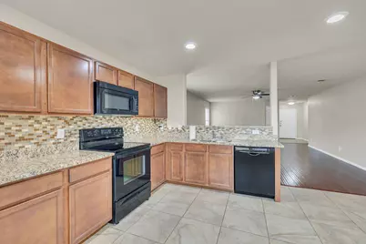 9204 Tierra Verde Drive, Fort Worth, TX 76177 - Photo 8