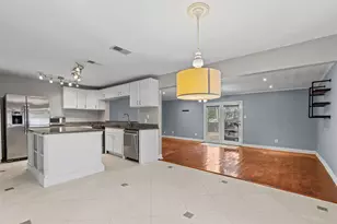 2117 W Lotus Ave, Fort Worth, TX 76111 - Photo 20