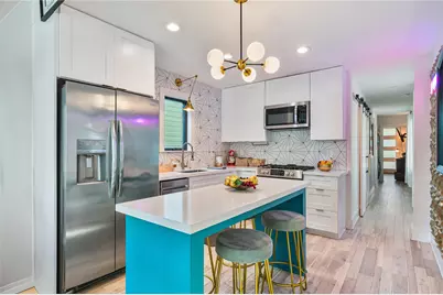 3817 Avenue R, Galveston, TX 77550 - Photo 2