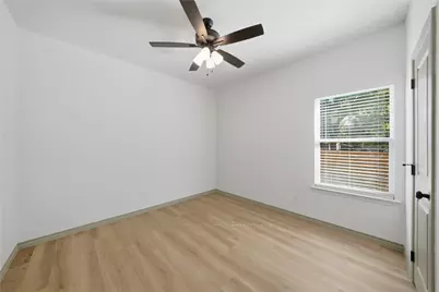 105 S Barron, Covington, TX 76636 - Photo 10
