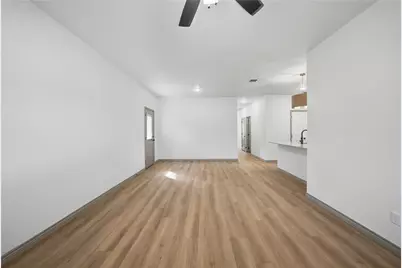 105 S Barron, Covington, TX 76636 - Photo 6