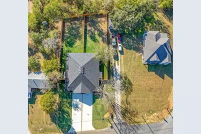 105 S Barron, Covington, TX 76636 - Photo 18