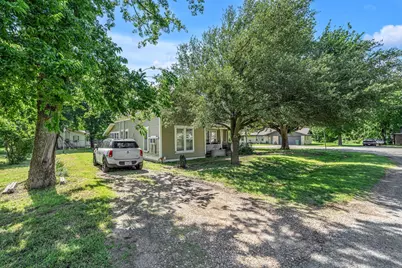 209 S Britton Street, Tom Bean, TX 75489 - Photo 18