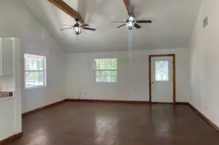 208 N Stadium Dr, Alvord, TX 76225 - Photo 14