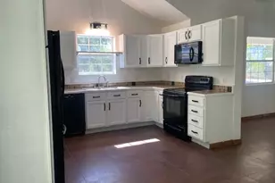 208 N Stadium Dr, Alvord, TX 76225 - Photo 12