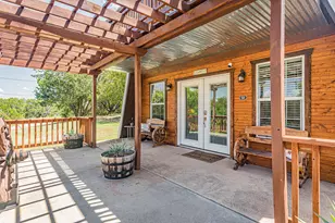 1011 Pawnee Trail, Granbury, TX 76048 - Photo 2