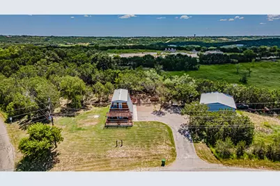 1011 Pawnee Trail, Granbury, TX 76048 - Photo 24
