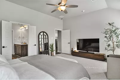 424 Molly Lane, Keene, TX 76059 - Photo 16