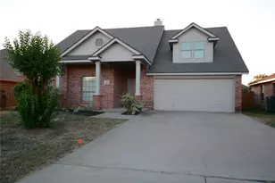 3004 Glenwood Ct, Aubrey, TX 76227 - Photo 1