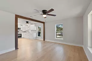 702 Sam Houston, Glen Rose, TX 76043 - Photo 6