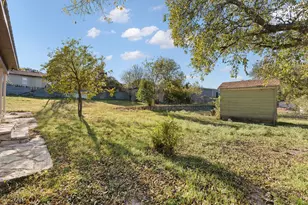 702 Sam Houston, Glen Rose, TX 76043 - Photo 26