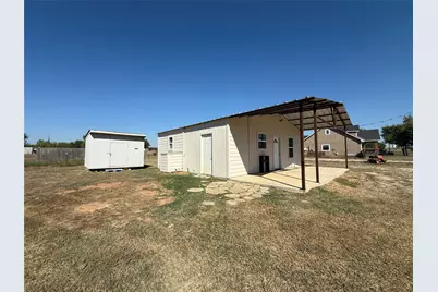 160 Summit Drive, Springtown, TX 76082 - Photo 2