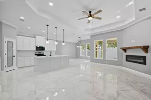 2513 Laurel St, Grand Prairie, TX 75050 - Photo 4