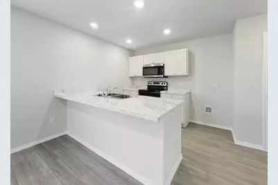 501 Sycamore Cove, Granbury, TX 76048 - Photo 10