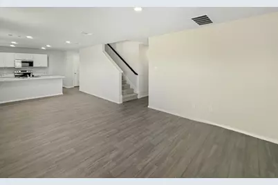 501 Sycamore Cove, Granbury, TX 76048 - Photo 8